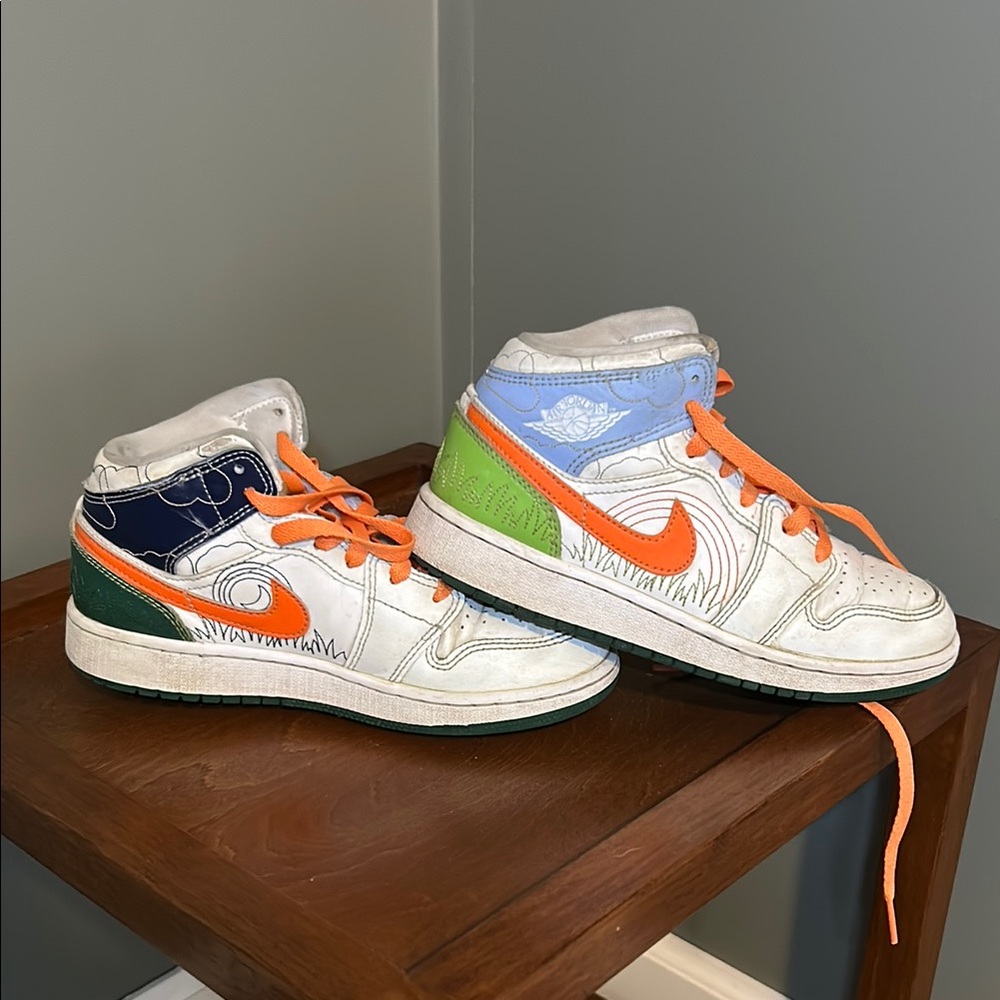 Nike Air Jordan 1 Mid SE “Stitch” Sneakers